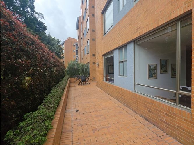 Apartamento de 3 alcobas en venta en Cerros De Suba, Bogotá, 192 m² · foto 4 de 24