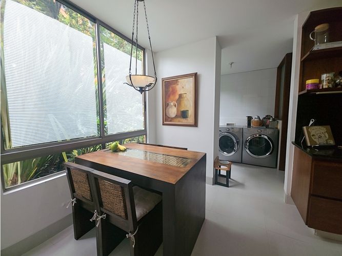 Apartamento de 3 alcobas en venta en Cerros De Suba, Bogotá, 192 m² · foto 7 de 24