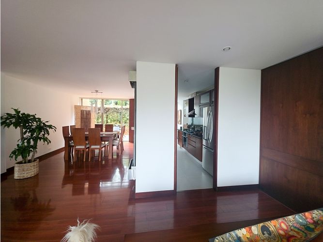 Apartamento de 3 alcobas en venta en Cerros De Suba, Bogotá, 192 m² · foto 9 de 24