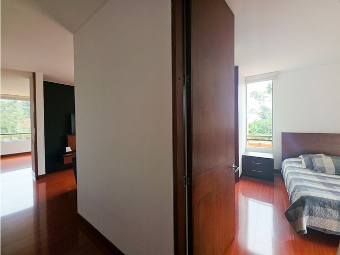 Apartamento de 3 alcobas en venta en Cerros De Suba, Bogotá, 192 m² · foto 17 de 24