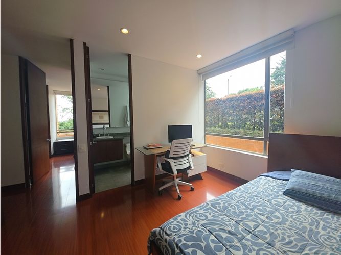 Apartamento de 3 alcobas en venta en Cerros De Suba, Bogotá, 192 m² · foto 19 de 24