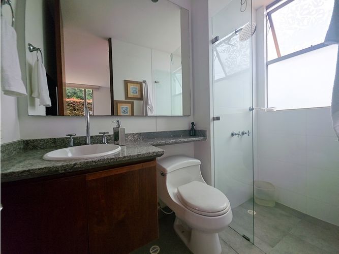 Apartamento de 3 alcobas en venta en Cerros De Suba, Bogotá, 192 m² · foto 20 de 24