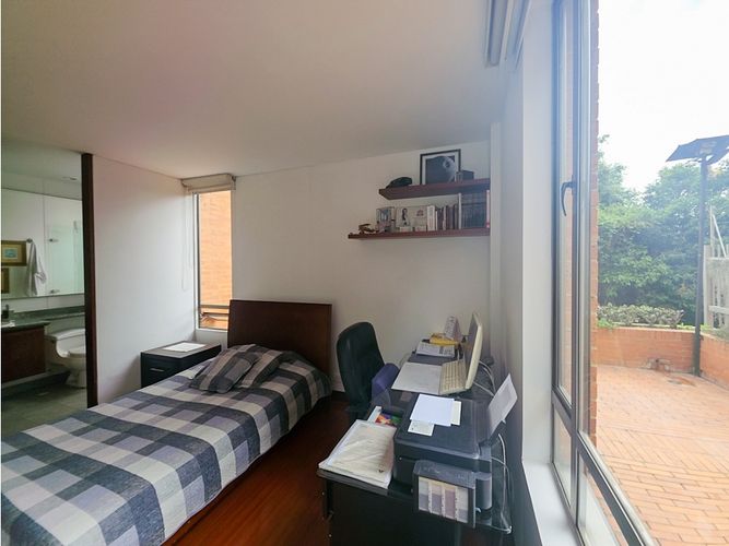 Apartamento de 3 alcobas en venta en Cerros De Suba, Bogotá, 192 m² · foto 22 de 24