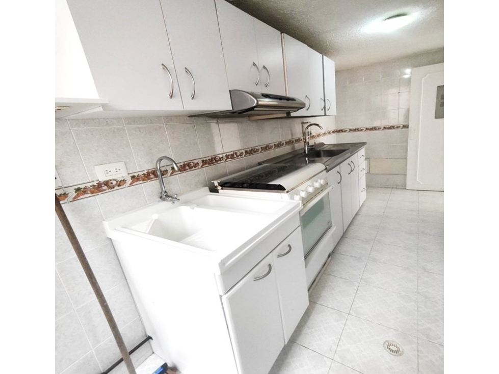 Apartamento en venta en Cedro Golf, Bogotá · foto 12 de 24