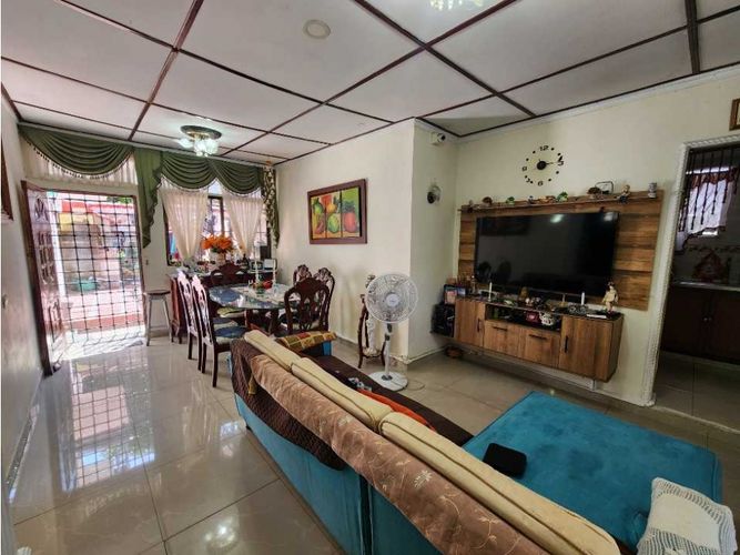 Casa de 4 alcobas en arriendo en El Recreo, Barranquilla, 250 m² · foto 3 de 16