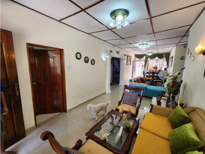 Casa de 4 alcobas en arriendo en El Recreo, Barranquilla, 250 m² · foto 4 de 16