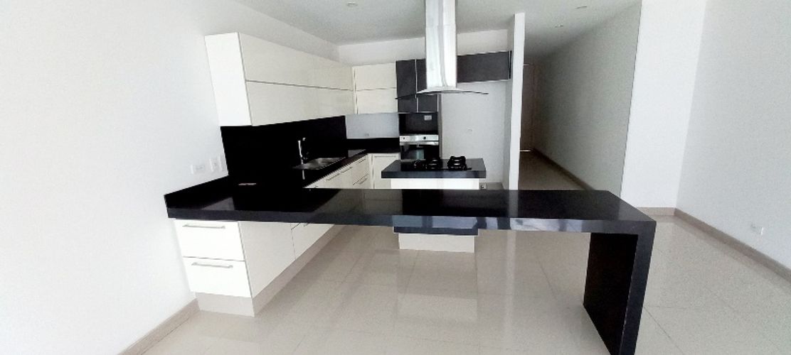 Apartamento de 3 alcobas en venta en Santa Teresita, Cali, 151 m² · foto 4 de 16