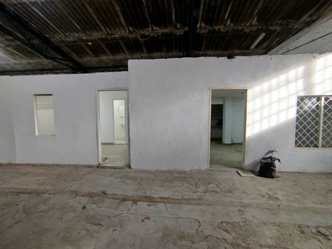 Bodega en arriendo en Manzanares, Cali, 500 m² · foto 3 de 24