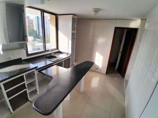 Apartamento en venta en Altos Del Prado, Barranquilla · foto 8 de 15