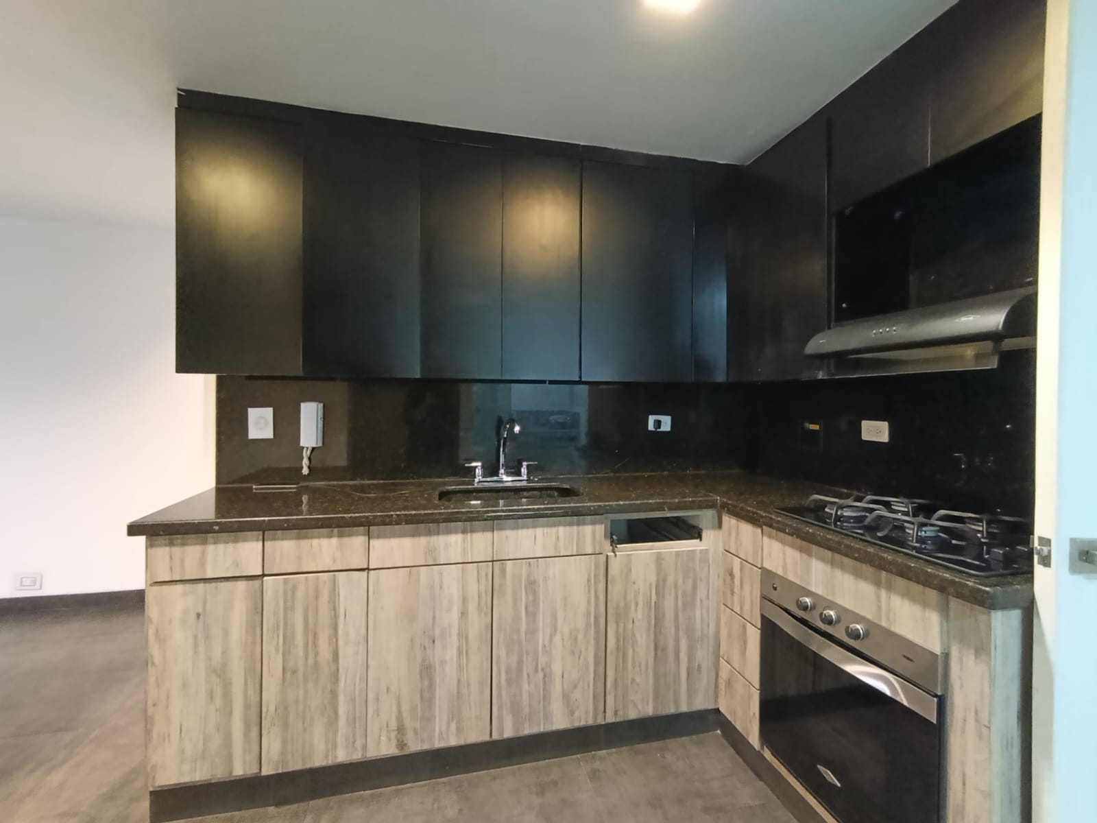 Apartamento en arriendo en Laureles, Medellín · foto 16 de 20