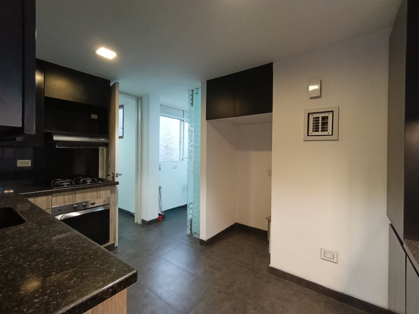 Apartamento en arriendo en Laureles, Medellín · foto 17 de 20