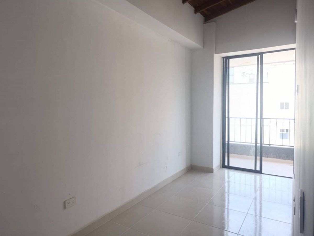 Apartamento en venta en San Isidro, Itagüí · foto 2 de 9
