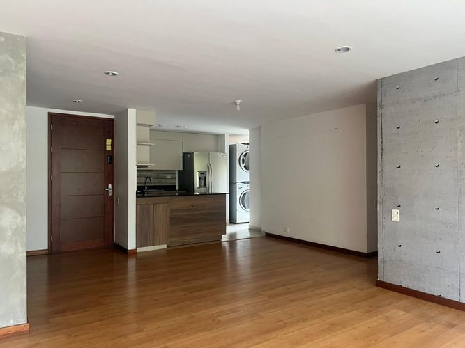 Apartamento en arriendo en Loma Benedictinos, Envigado, 120 m² · foto 6 de 16