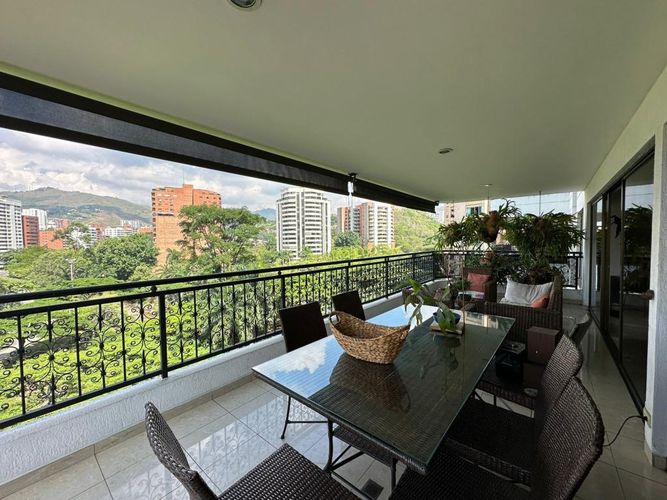 Apartamento de 4 alcobas en venta en Normandia, Cali, 259 m² · foto 3 de 14
