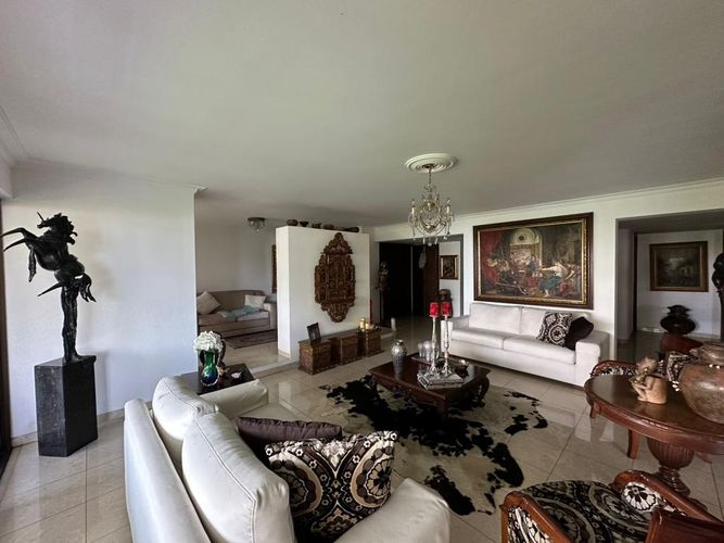 Apartamento de 4 alcobas en venta en Normandia, Cali, 259 m² · foto 6 de 14