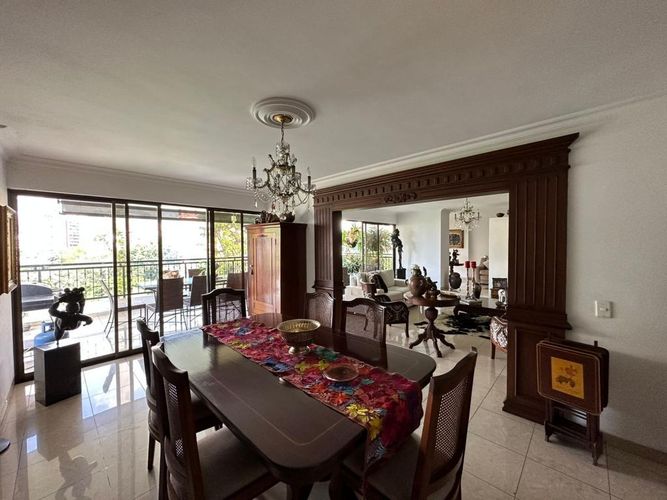 Apartamento de 4 alcobas en venta en Normandia, Cali, 259 m² · foto 9 de 14