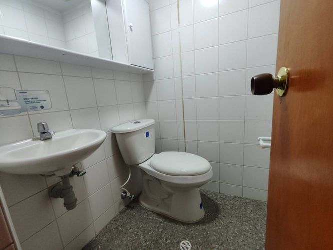Oficina en arriendo en El Poblado, Medellín, 200 m² · foto 13 de 23