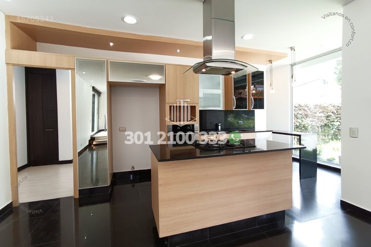 Casa de 3 alcobas en venta en Escobero, Envigado, 280 m² · foto 8 de 24