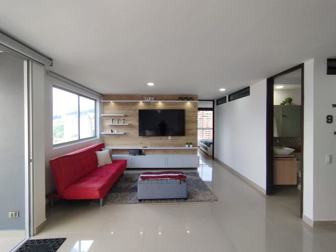 Apartamento de 2 alcobas en arriendo en Las Lomitas, Sabaneta, 82 m² · foto 3 de 18