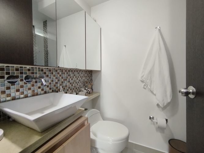 Apartamento de 2 alcobas en arriendo en Las Lomitas, Sabaneta, 82 m² · foto 11 de 18