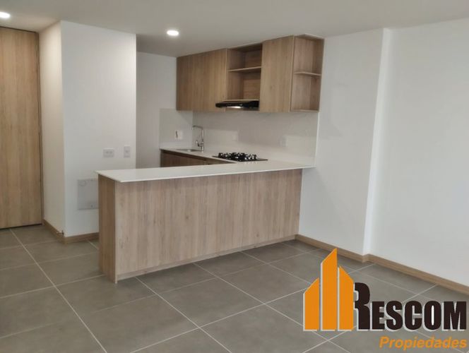 Apartamento de 2 alcobas en arriendo en Santa Cruz, Medellín, 60 m² · foto 2 de 16