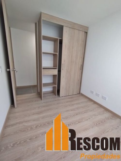 Apartamento de 2 alcobas en arriendo en Santa Cruz, Medellín, 60 m² · foto 10 de 16