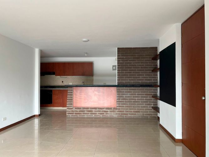 Apartamento de 3 alcobas en arriendo en El Poblado, Medellín, 136 m² · foto 6 de 18