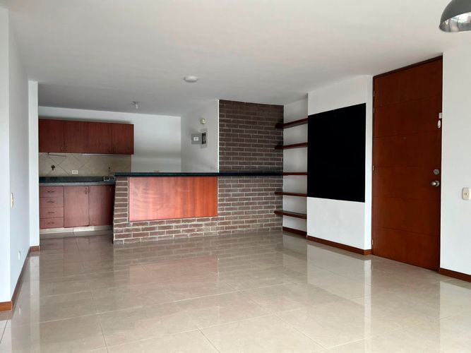 Apartamento de 3 alcobas en arriendo en El Poblado, Medellín, 136 m² · foto 7 de 18