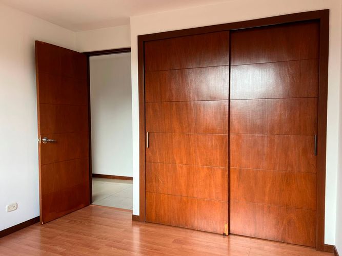 Apartamento de 3 alcobas en arriendo en El Poblado, Medellín, 136 m² · foto 15 de 18