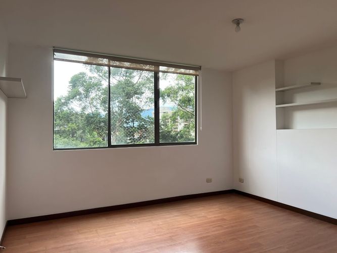 Apartamento de 3 alcobas en arriendo en El Poblado, Medellín, 136 m² · foto 11 de 18