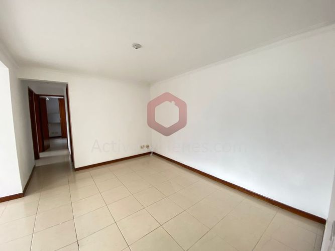 Apartamento de 3 alcobas en arriendo en Loma De Los Bernal, Medellín, 70 m² · foto 8 de 22