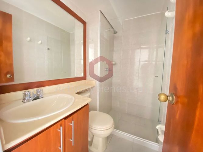 Apartamento de 3 alcobas en arriendo en Loma De Los Bernal, Medellín, 70 m² · foto 10 de 22
