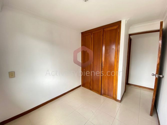 Apartamento de 3 alcobas en arriendo en Loma De Los Bernal, Medellín, 70 m² · foto 11 de 22