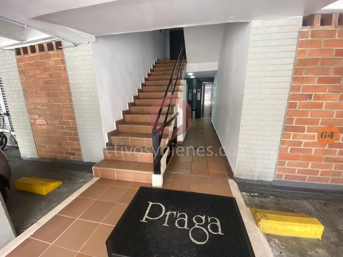 Apartamento de 3 alcobas en arriendo en Loma De Los Bernal, Medellín, 70 m² · foto 21 de 22