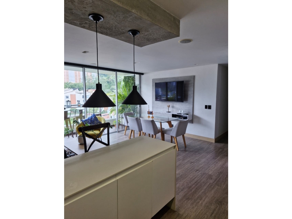Apartamento en venta en Loma del Indio, Medellín 2