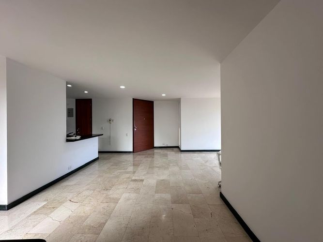 Apartamento en arriendo en El Poblado, Medellín · foto 11 de 17