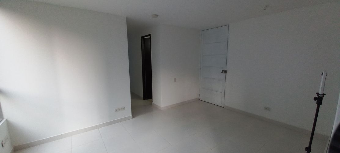 Apartamento de 3 alcobas en venta en Bochalema, Cali, 65 m² · foto 2 de 24
