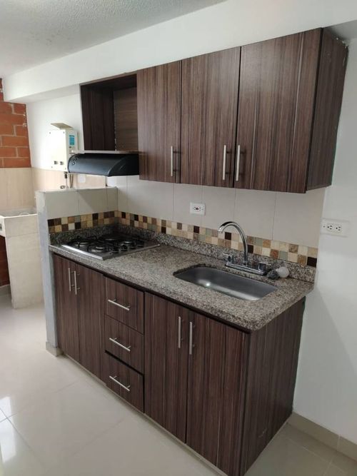 Apartamento de 3 alcobas en arriendo en Calasanz, Medellín, 60 m² · foto 2 de 16