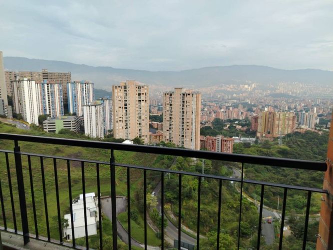Apartamento de 3 alcobas en arriendo en Calasanz, Medellín, 60 m² · foto 14 de 16