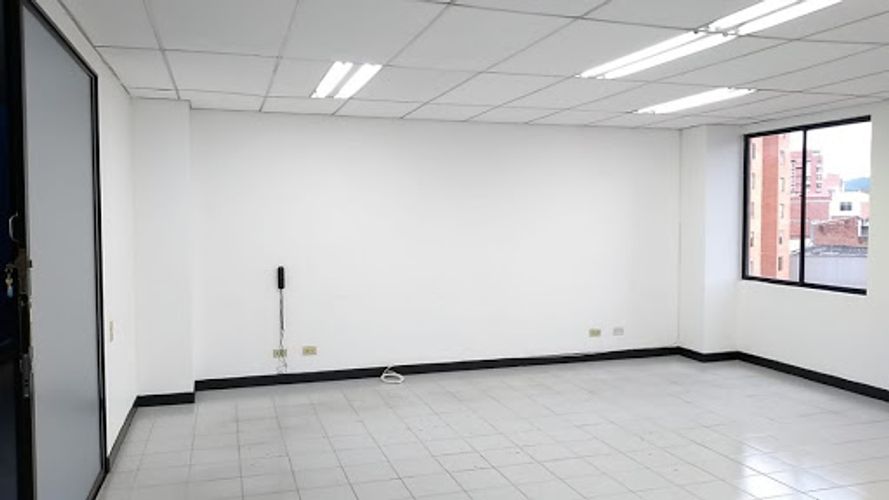 Oficina en arriendo en Lorena, Medellín, 45 m² · foto 7 de 10