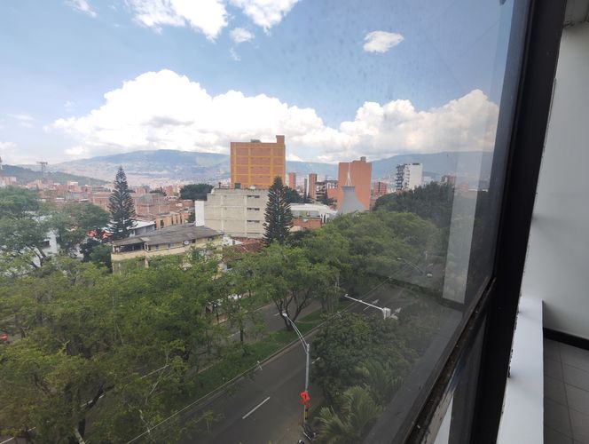Oficina en arriendo en Laureles, Medellín, 35 m² · foto 6 de 10