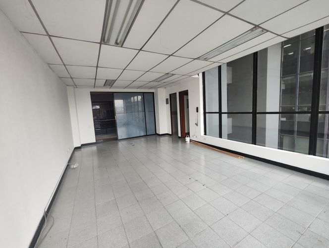 Oficina en arriendo en Laureles, Medellín, 35 m² · foto 9 de 10