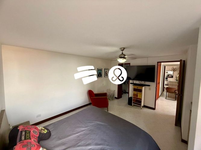 Apartamento de 3 alcobas en venta en El Poblado, Medellín, 94 m² · foto 7 de 24