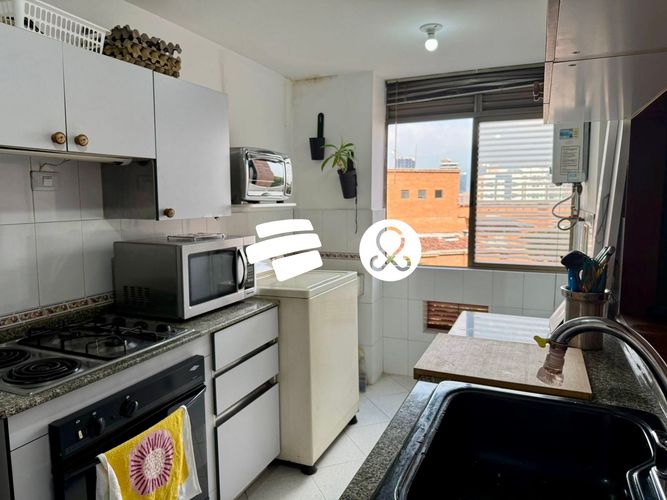 Apartamento de 3 alcobas en venta en El Poblado, Medellín, 94 m² · foto 8 de 24