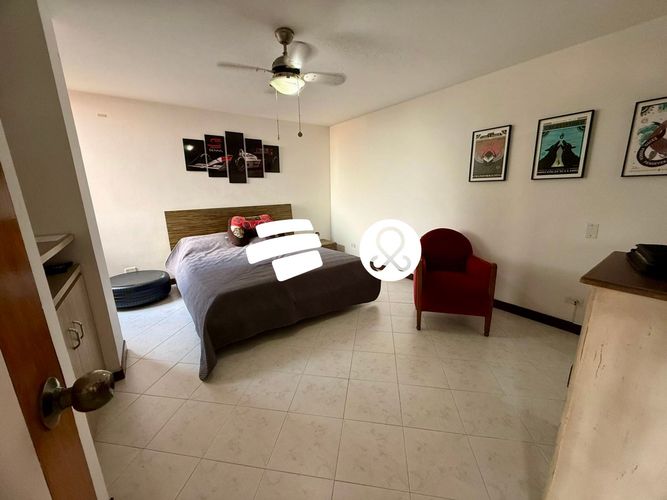 Apartamento de 3 alcobas en venta en El Poblado, Medellín, 94 m² · foto 9 de 24