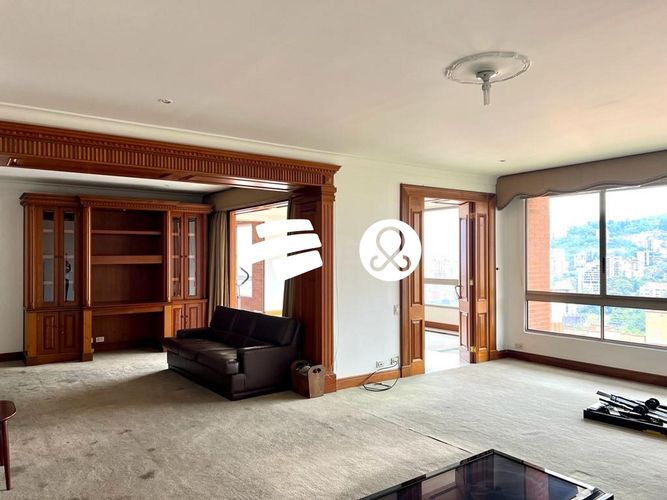Apartamento en venta en El Poblado, Medellín · foto 7 de 19