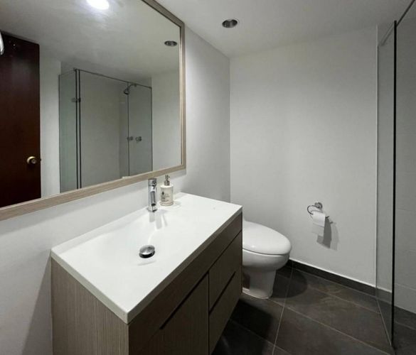 Apartamento de 3 alcobas en arriendo en Las Lomas, Medellín, 145 m² · foto 12 de 20