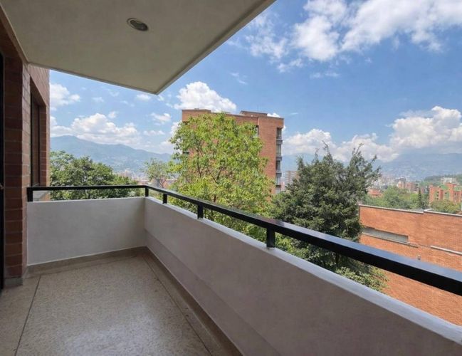 Apartamento de 3 alcobas en arriendo en Las Lomas, Medellín, 145 m² · foto 20 de 20