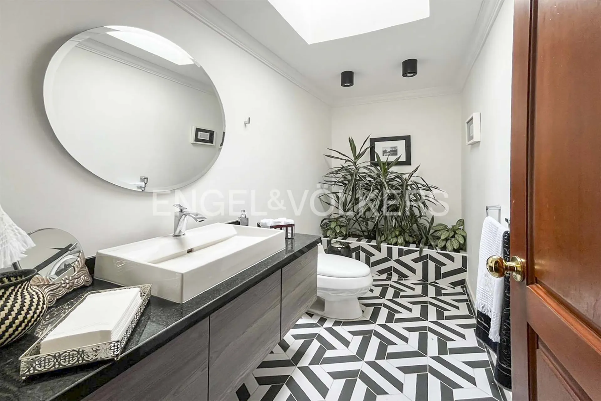 Casa en venta en Santa Barbara, Bogotá · foto 8 de 13