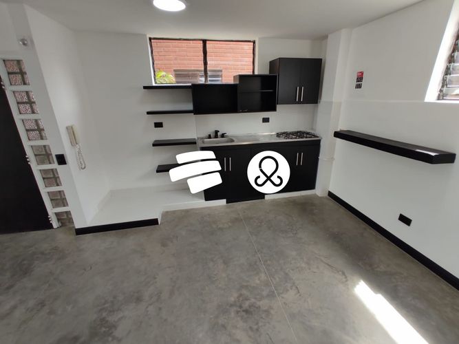 Apartamento de 3 alcobas en venta en El Poblado, Medellín, 100 m² · foto 4 de 13
